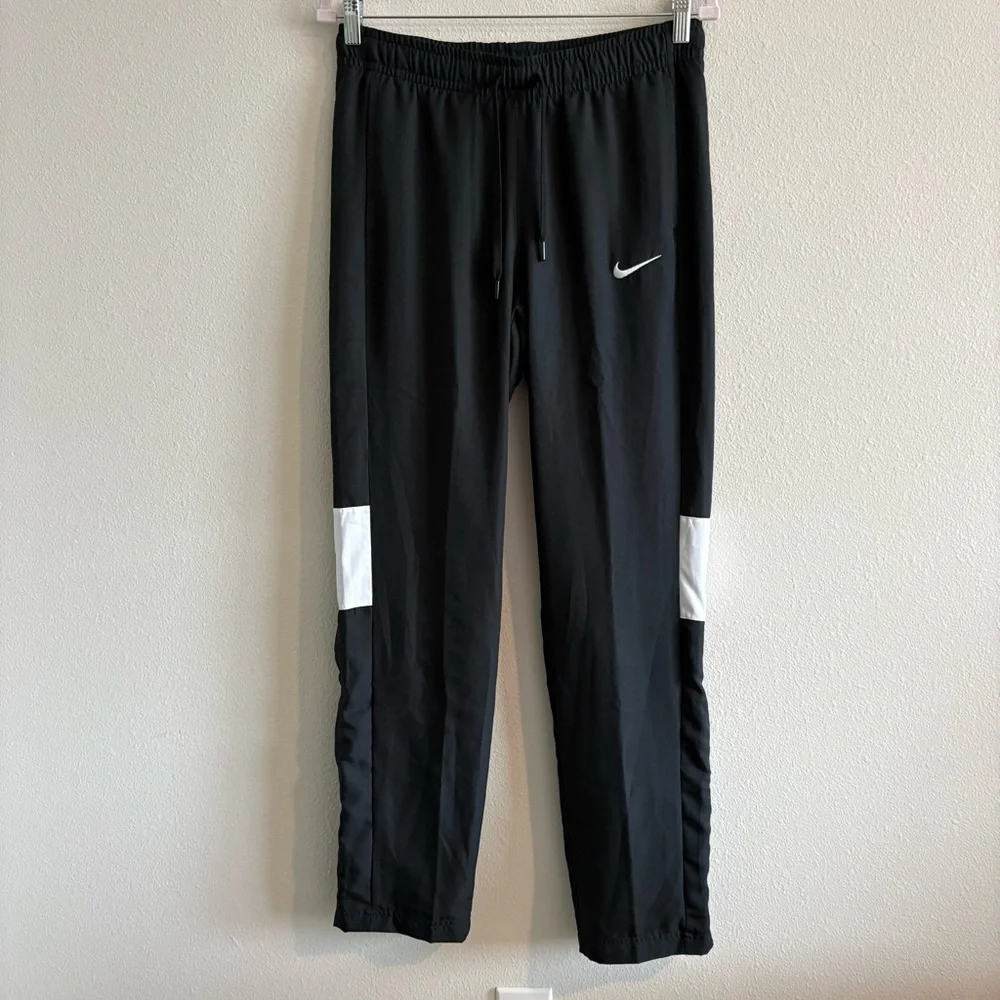 NWT Nike Dri-FIT Woven Warm-Up Training Track Pants Women’s Small Black